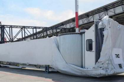 dupa-aproximativ-2-ani-de-cand-zac-nefolosite-la-aeroportul
