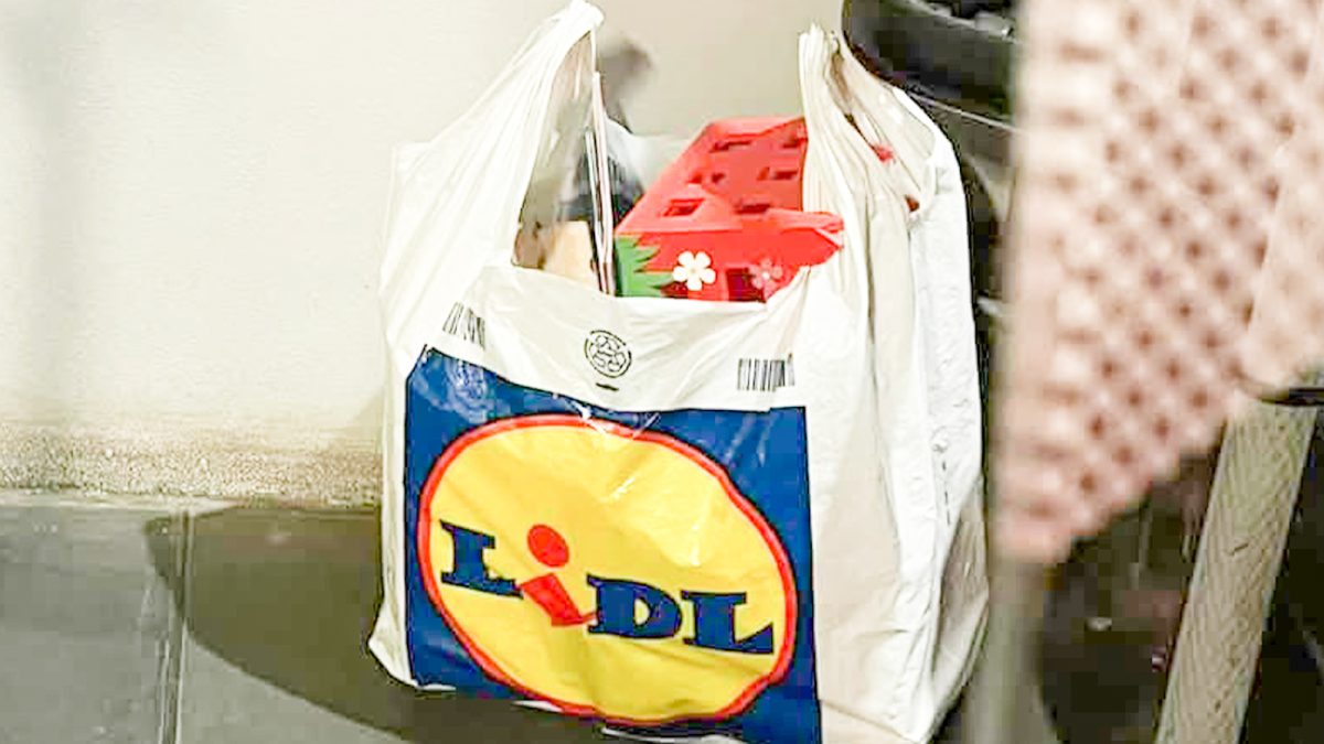 un-sofer-de-la-ctp-iasi-a-lasat-fara-jucarii-mai-multi-copii