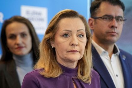 usr-nu-o-mai-vrea-pe-elena-lasconi-candidat.-cine-e-dorit