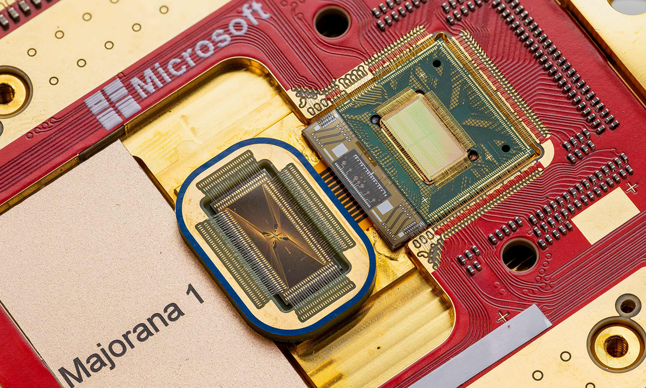 microsoft-a-creat-un-cip-revolutionar-care-accelereaza-aparitia-computerelor-cuantice