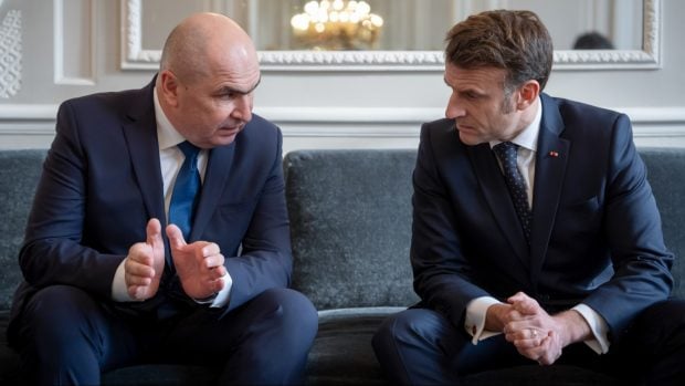 ce-a-discutat-ilie-bolojan-cu-emmanuel-macron-despre-ucraina