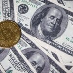 bitcoin-si-dolarul-au-scazut-dramatic.-ce-a-dus-la-acest-declin
