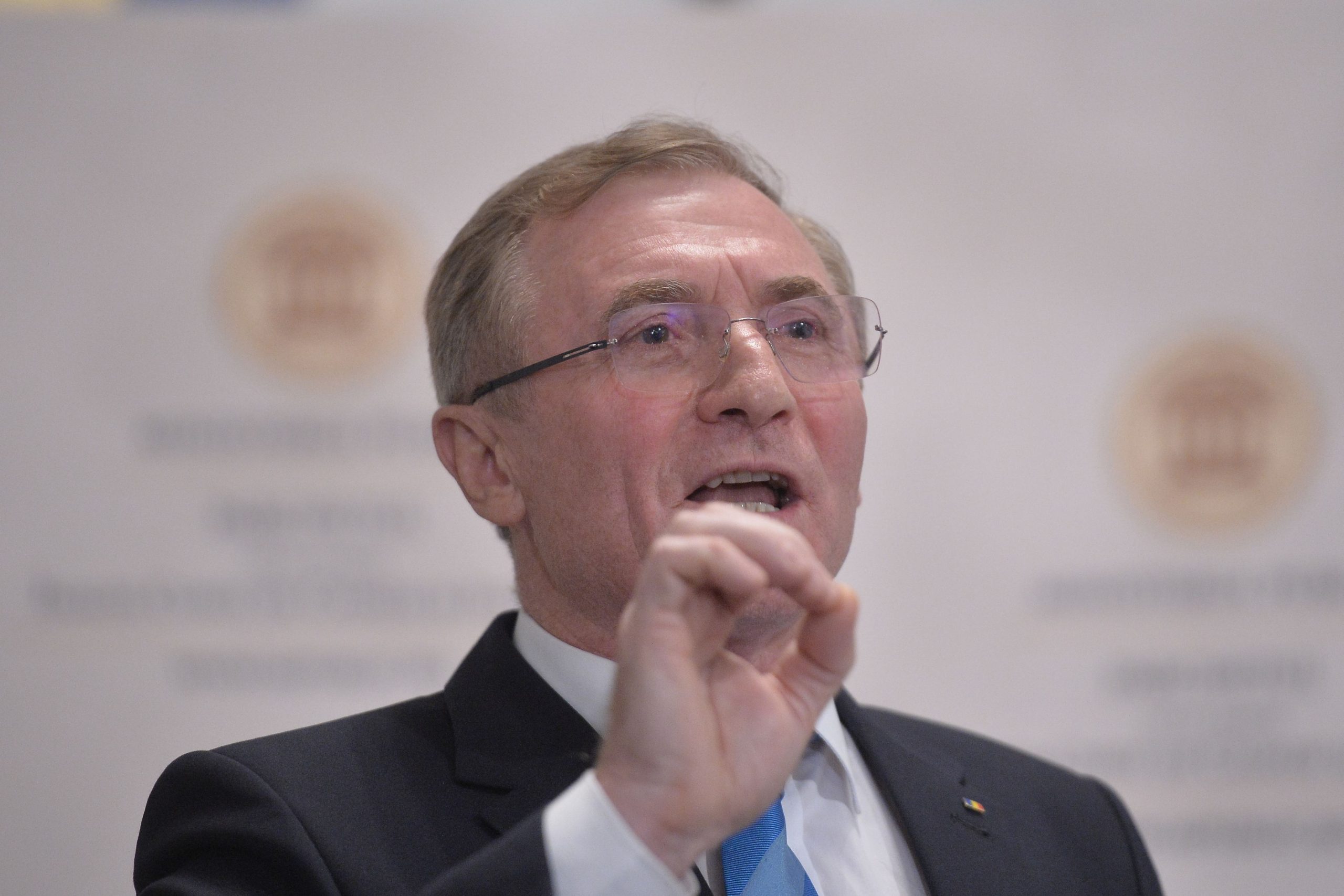 „ironia-istoriei”-sau-„despre-morti-numai-de-bine?”-fost-procuror-general-al-romaniei-dezvaluie-motivul-pentru-care-dosarele-revolutiei-si-mineriadei-sunt-nerezolvate