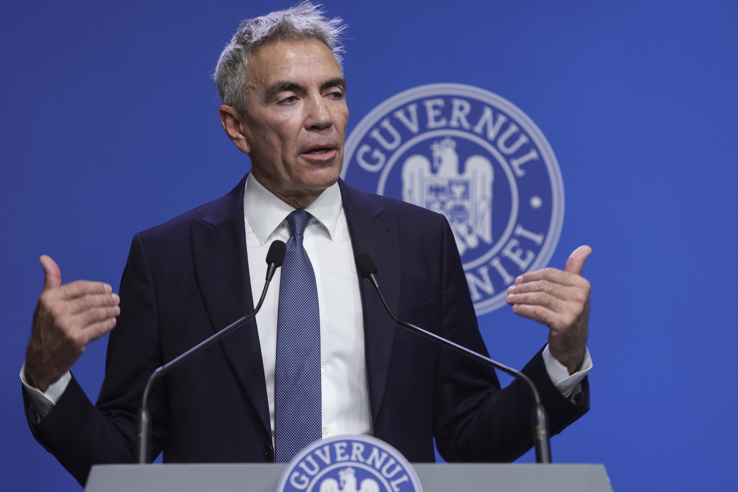 nicusor-dan-a-semnat-decretul-de-eliberare-din-functie-al-lui-dragos-anastasiu-la-12-zile-dupa-ce-acesta-si-a-dat-demisia-–-hotnews.ro