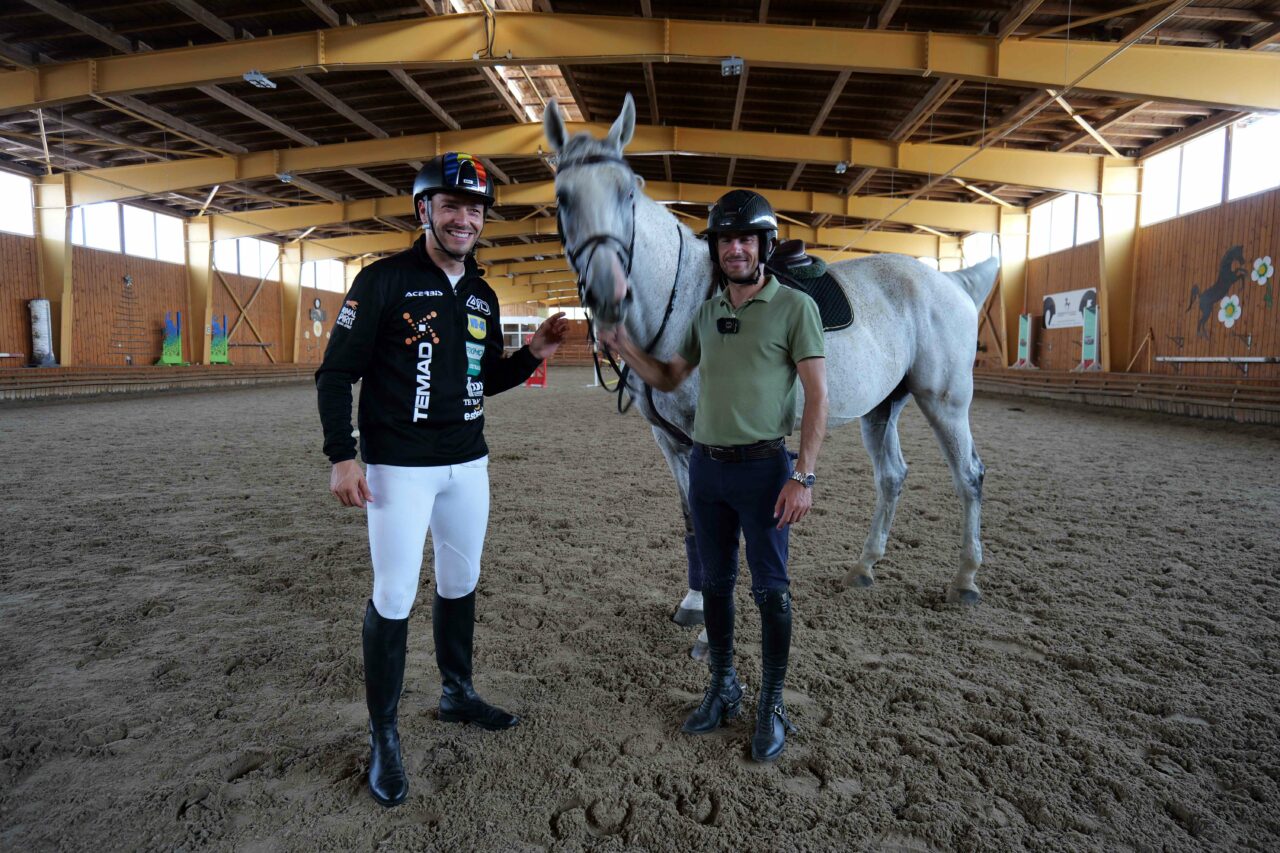 si-a-lasat-monopostul-de-500-de-cai-putere-pentru-o-iapa-cu-pedigree