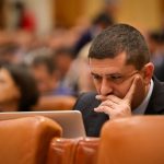 cine-este-diavolul-fara-chip,-despre-care-vorbeste-ministrul-economiei,-radu-miruta