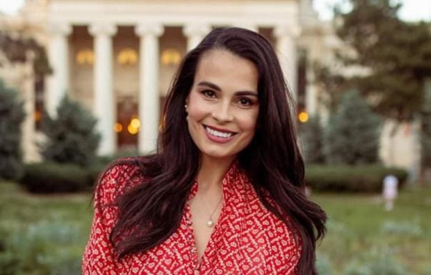 cate-kilograme-are-anca-serea.-vedeta,-care-e-mama-a-sase-copii,-a-aparut-in-costum-de-baie