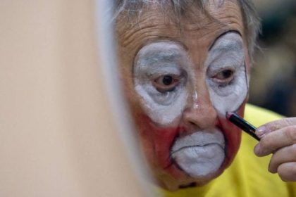 mai-exista-clovni-in-secolul-xxi?-
radar-cultural.-elogiu-clovnilor
