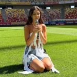 cine-e-mira,-artista-care-canta-imnul-inaintea-meciului-romania-–-canada:-visele-devin-realitate