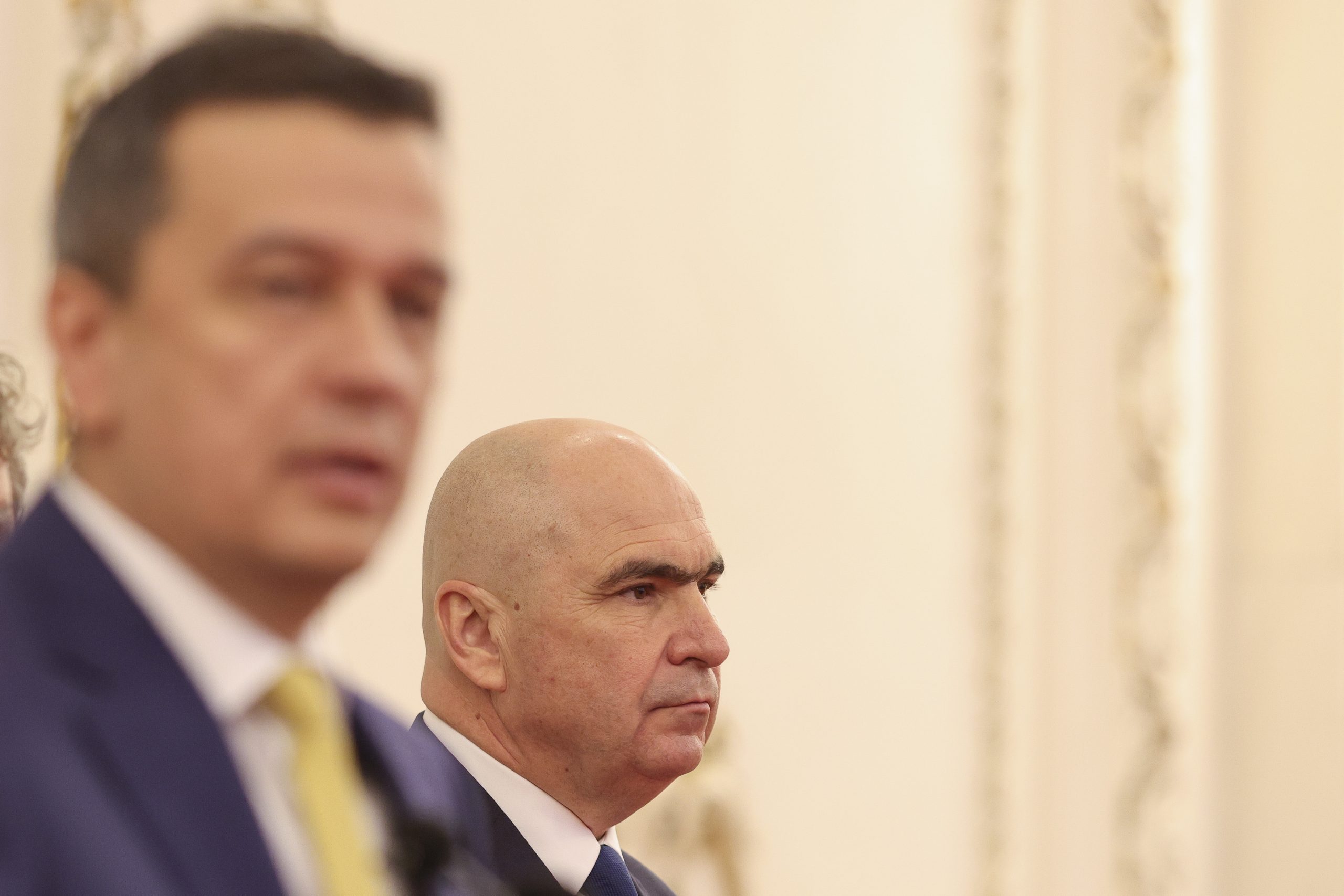 reactii-din-pnl-si-usr-dupa-ce-sorin-grindeanu-l-a-criticat-pe-bolojan-/-grindeanu:-daca-cineva-incearca-sa-ne-impuna-anumite-solutii,-inseamna-ca-nu-e-un-dialogsi-trebuie-sa-ne-extragem-–-hotnews.ro