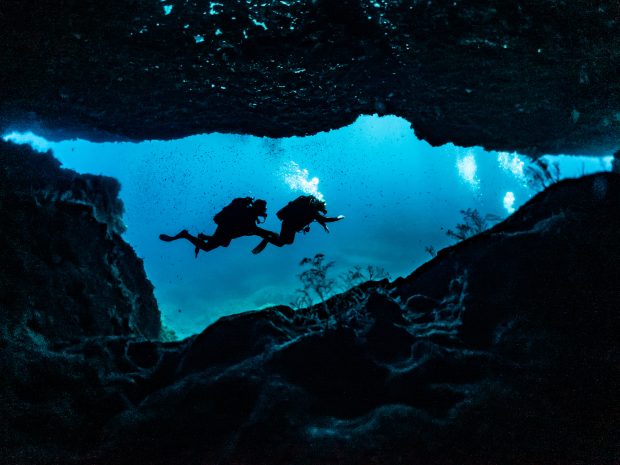 scufundari-in-malta-si-gozo:-acolo-unde-lumina-si-apa-isi-soptesc-povestile