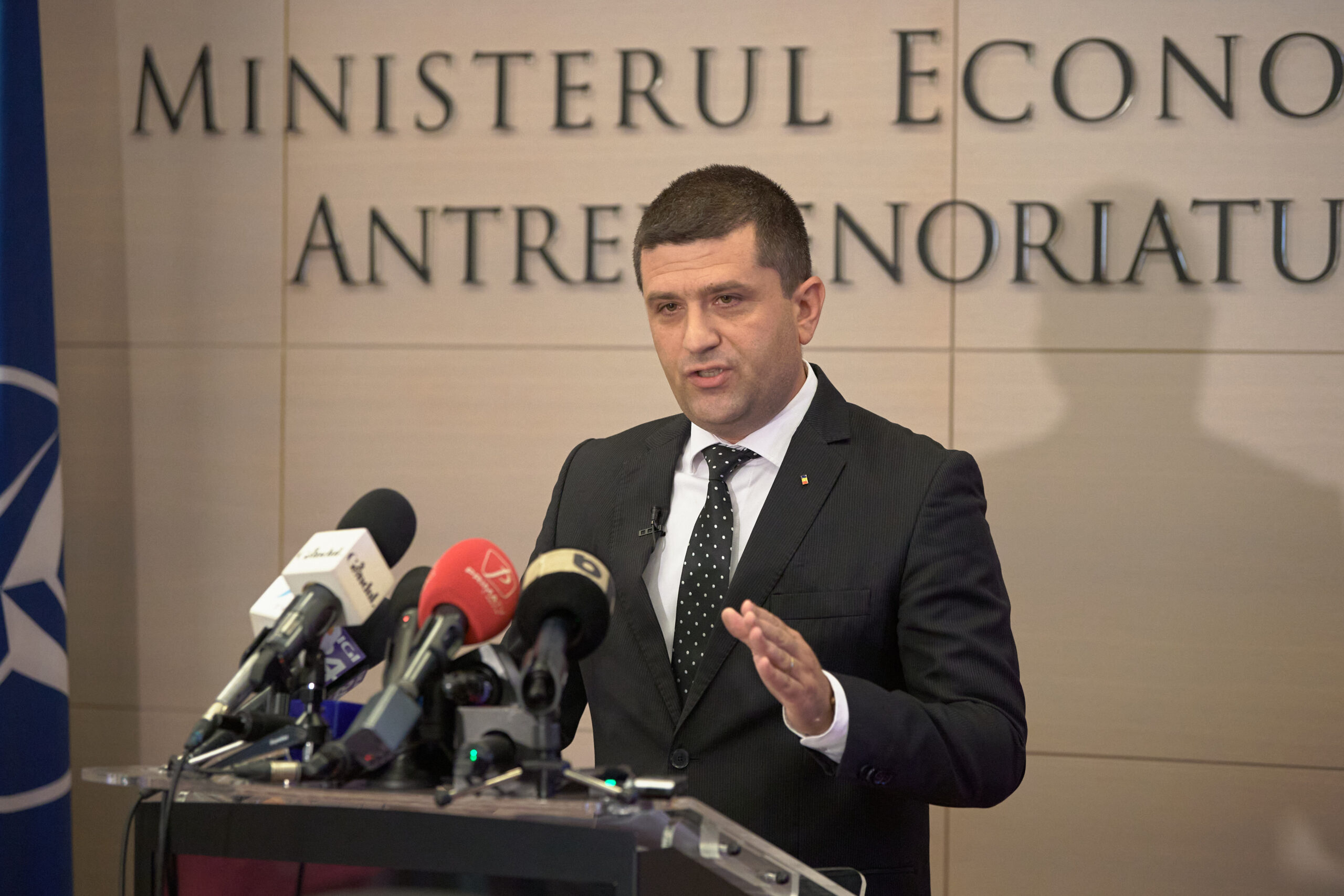 amenzile-au-fost-anulate-complet,-din-pix-–-mai-multi-comisari-anpc-au-aplicat-amenzi,-dar-nu-le-au-inregistrat-prejudiciul-este-estimat-la-peste-3,1-milioane-de-euro-–-hotnews.ro