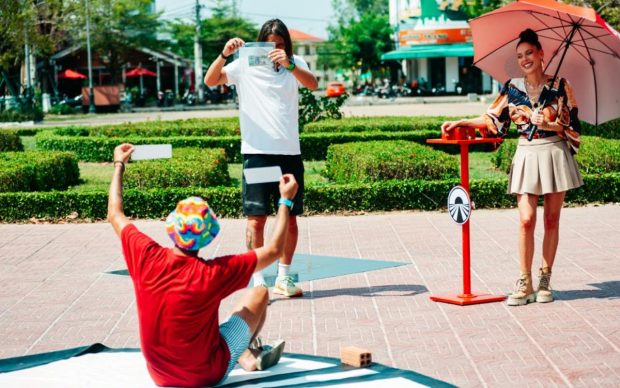 asia-express,-27-octombrie-2025.-dan-alexa-si-gabi-tamas-au-plecat-direct-spre-coreea-de-sud