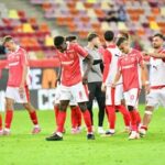 a-fugit-de-razboi-pentru-a-semna-cu-dinamo:-trebuie-sa-fii-in-buncar,-sa-astepti-acolo-1-2-ore