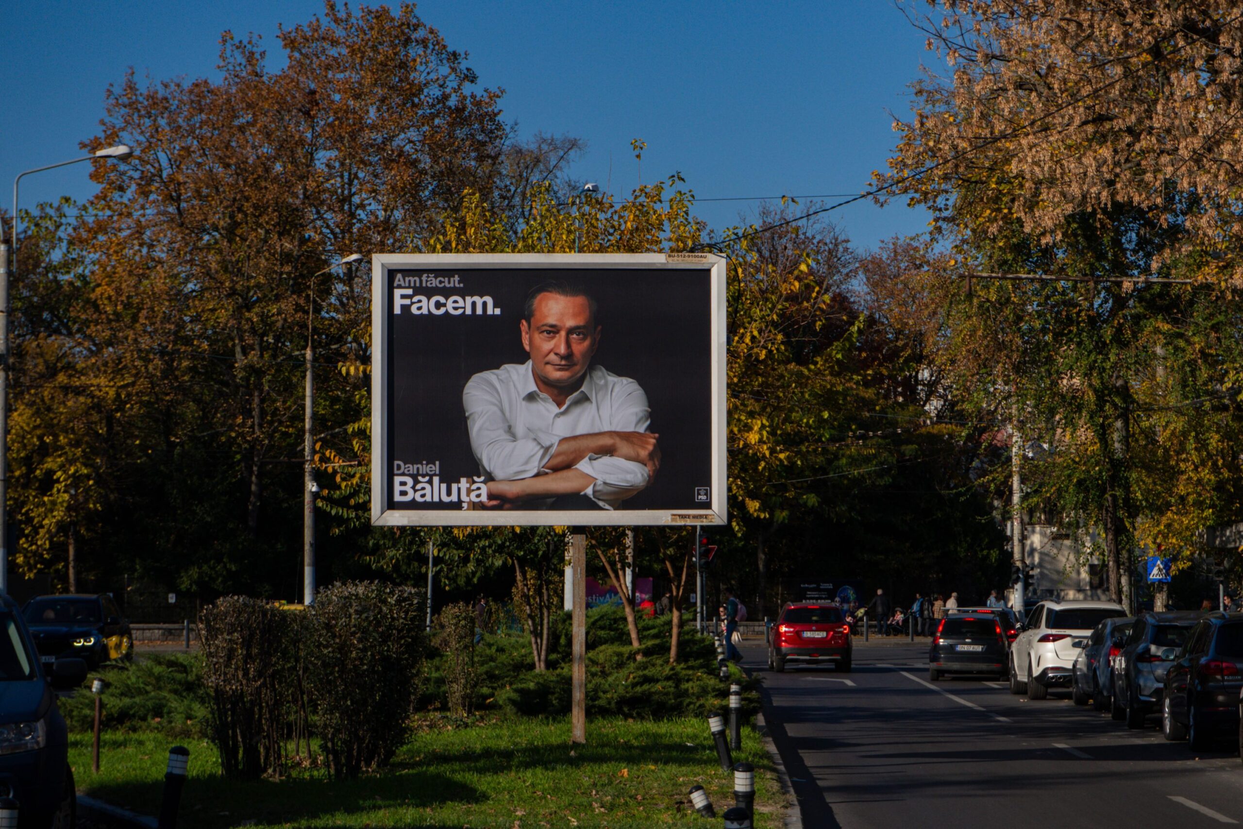 de-ce-e-foarte-mica-sigla-psd-pe-panourile-electorale-ale-lui-daniel-baluta-explicatia-propusa:-1%-politica-–-hotnews.ro