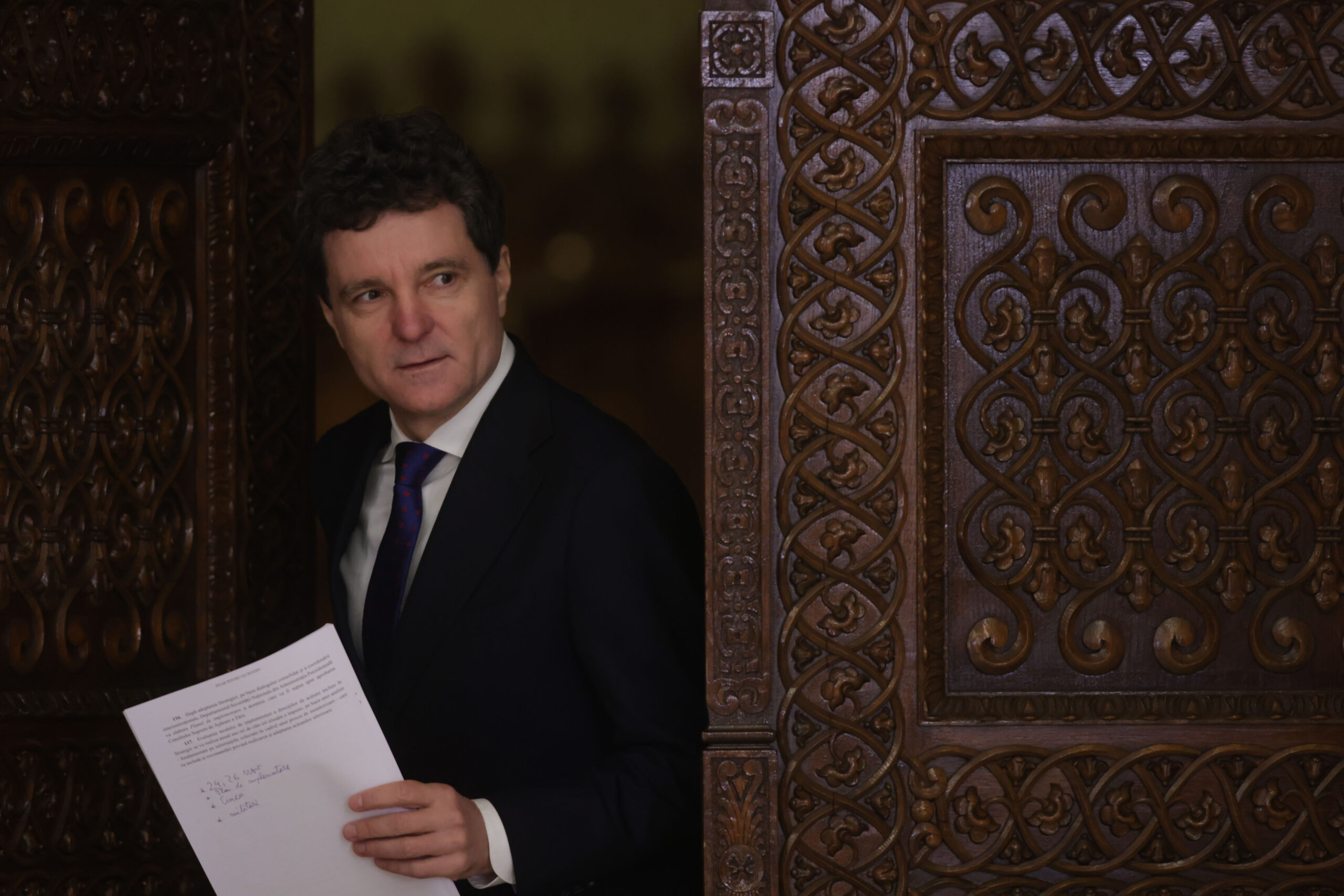 noi-informatii-despre-campania-prezidentiala-a-lui-nicusor-dan:-aep-i-a-confiscat-peste-210000-de-lei-si-i-a-aplicat-cinci-amenzi-plati-pentru-campania-electorala-din-alte-conturi-bancare-decat-cele-notificate-la-aep-–-hotnews.ro