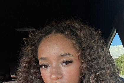 de-la-triplusalt-la-podiumul-de-moda.-povestea-fabuloasa-a-lui-jennifer-dossey