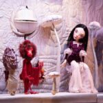 teatru-mare,-mic-iar-mare,-iar-mic-mic-pentru-o-vreme.-apoi-din-nou-mare