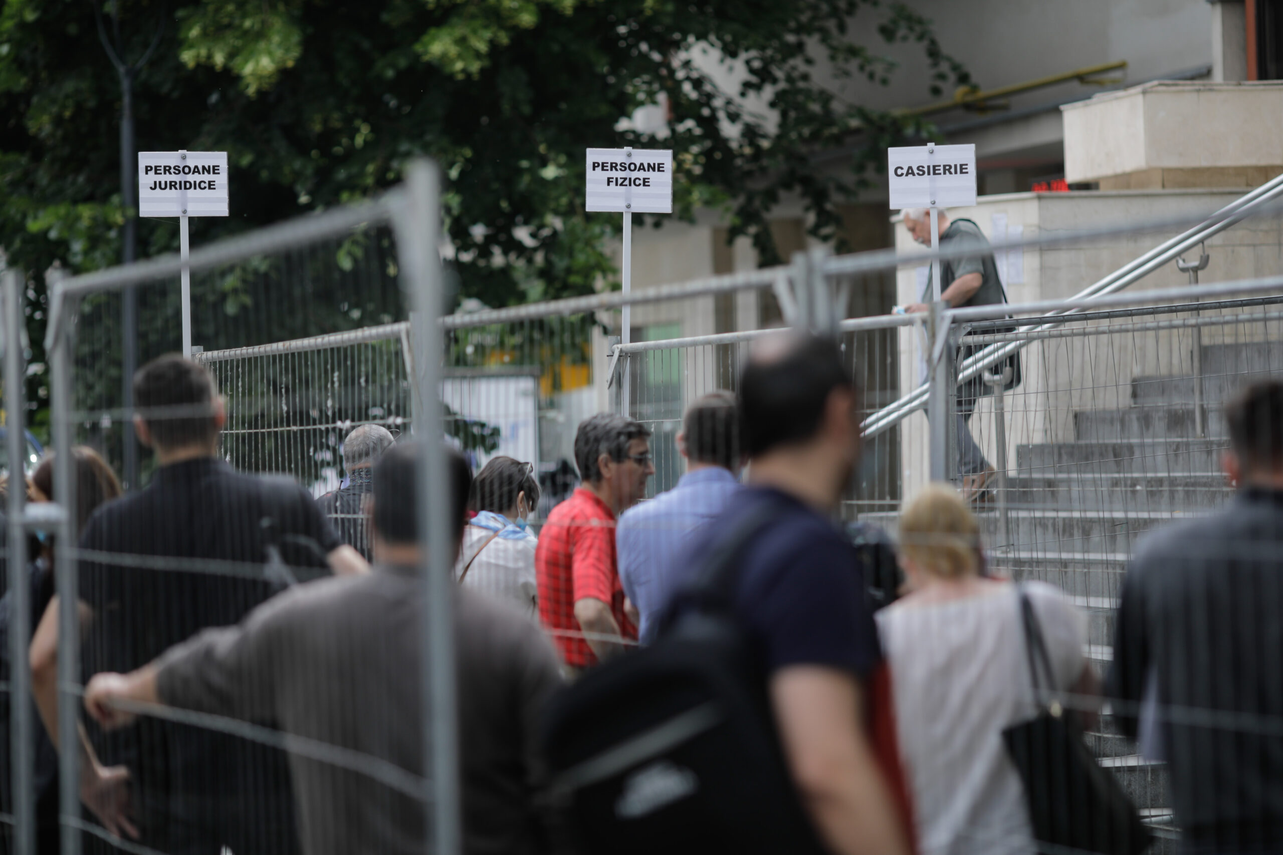 vot-in-parlament-pentru-impozite-mai-mari-pe-proprietate-si-masini-de-anul-viitor-/-ce-taxa-se-va-aplica-la-coletele-comandate-de-pe-platforme-ca-temu,-trendyol-sau-shein-–-hotnews.ro