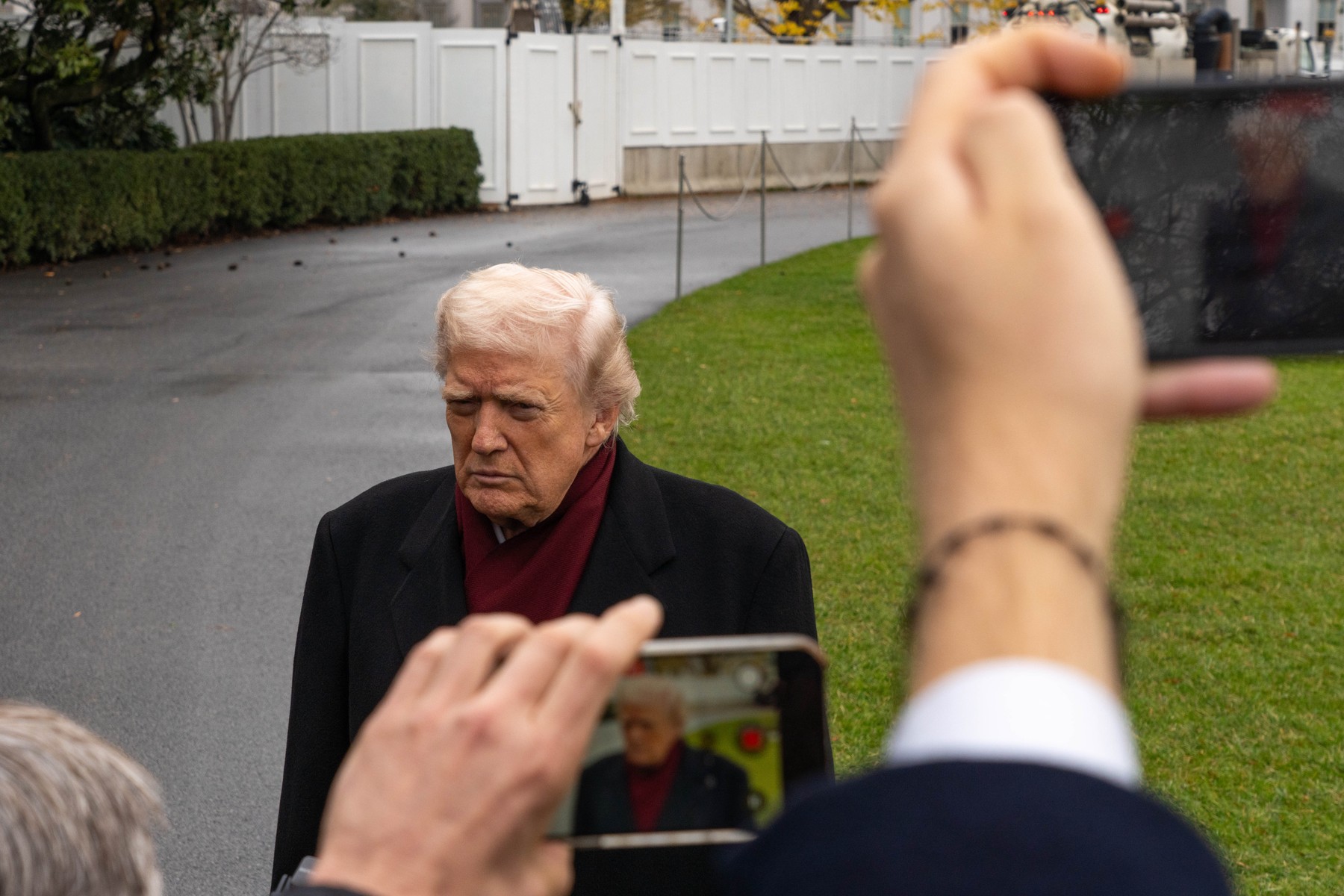 de-la-rusine-si-tradare-la-o-licarire-de-speranta-cum-este-vazut-planul-de-pace-al-lui-donald-trump-in-opinia-publica-europeana-–-hotnews.ro