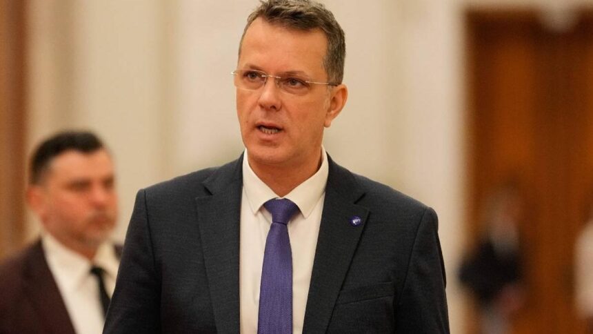 ionut-mosteanu-explica-de-ce-nu-a-fost-doborata-drona-ruseasca-care-a-invadat-spatiul-aerian-al-romaniei:-„nu-au-reusit-sa-o-prinda-pe-radar”