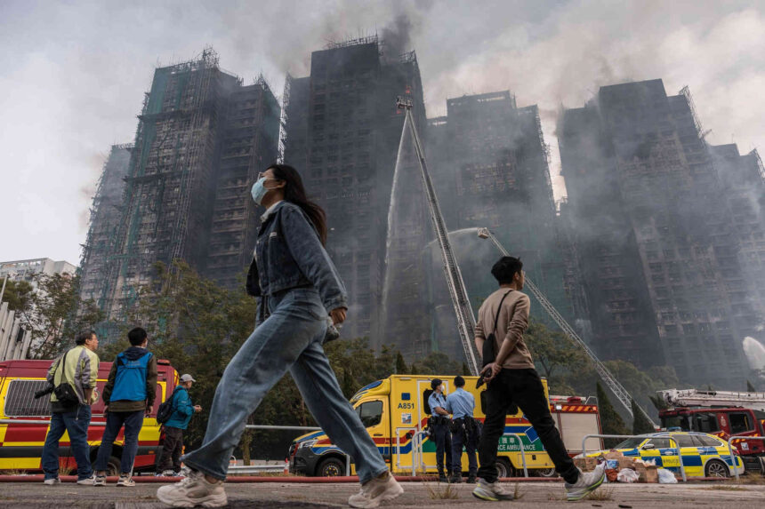 cauzele-incendiului-devastator-care-a-ucis-cel-putin-55-de-oameni-in-hong-kong-expertii-au-un-suspect-major,-posibil-responsabil-pentru-extinderea-focului-–-hotnews.ro