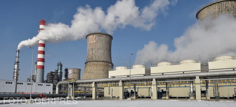 ministra-mediului-anunta-ca-va-obliga-rafinariile-sa-publice-masuratorile-de-poluare-a-aerului-sunt-frecvent-depasiri-foarte-mari-–-hotnews.ro