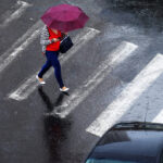 ce-a-patit-un-sofer-din-bucuresti,-dupa-ce-nu-a-acordat-prioritate-pe-trecerea-de-pietoni-unei-femei-si-copilului-ei.-poate-invata-sa-fie-mai-atenti