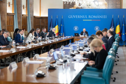 guvernul-bolojan-adopta-legea-pensiilor-magistratilor-si-rectificarea-bugetara.-marti-isi-asuma-raspunderea-in-parlament-pe-pensiile-speciale