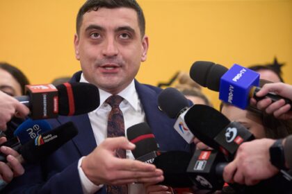un-singur-candidat-la-sefia-aur-pentru-congresul-de-astazi,-de-la-alba-iulia-george-simion:-daca-voi-avea-increderea-colegilor,-voi-fi-reales-presedinte”-–-hotnews.ro