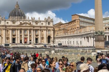 tara-care-atrage-milioane-de-turisti-care-cheltuie-doar-13-euro-pe-zi.-are-501-locuitori