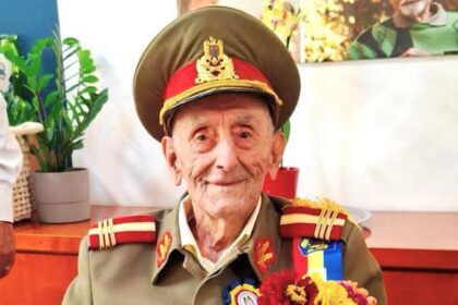 un-fost-sef-al-cancelariei-prezidentiale-critica-dur-decizia-lui-nicusor-dan-de-a-l-decora-pe-veteranul-de-razboi-ion-vasile-banu:-e-extraordinar-de-prost-sfatuit-/-cum-argumenteaza-–-hotnews.ro