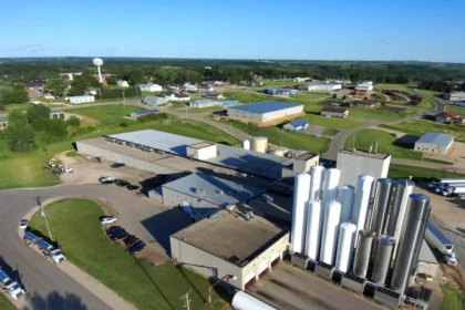 in-timp-ce-se-chinuie-sa-vanda-napolact,-olandezii-de-la-frieslandcampina-s-au-orientat-spre-productia-izolatului-proteic-din-zer.-unde-si-a-extins-afacerile-compania