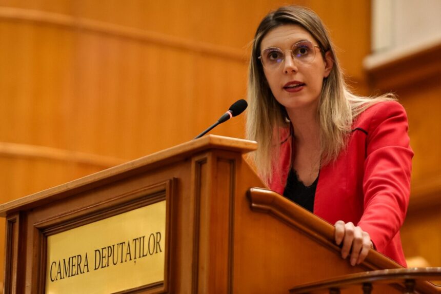 criza-apei-diana-buzoianu,-ministrul-mediului,-da-explicatii-in-parlament-in-cazul-celor-100.000-de-oameni-ramasi-fara-apa