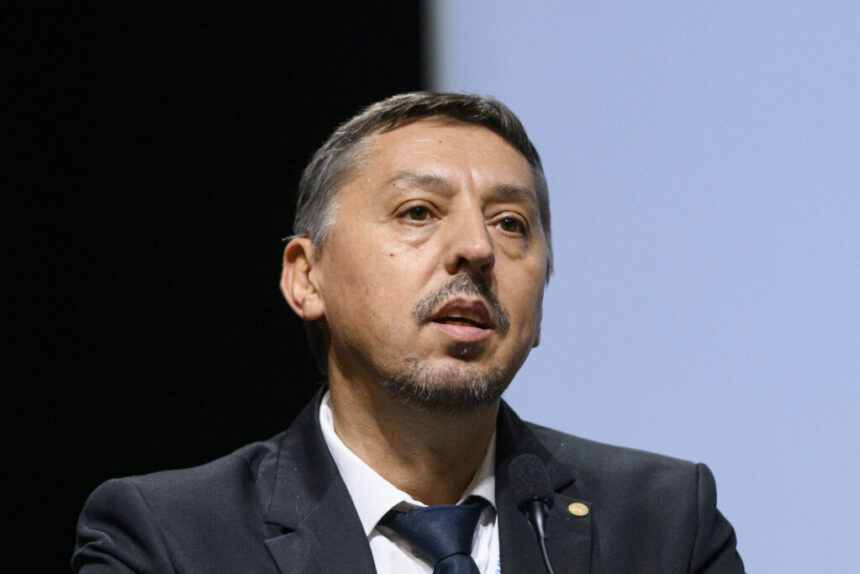 ministrul-educatiei-despre-sindicate:-stiau-ca-au-usa-deschisa-la-mine-de-fiecare-data,-doar-ca-stiau,-in-acelasi-timp,-ca-forta-ministrului-este-limitata