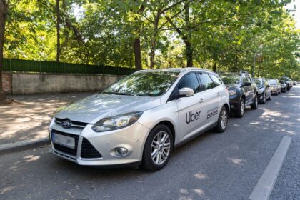 uber-dezvaluie-cum-au-calatorit-romanii-in-2025-|-revista-biz-–-prima-revista-de-business-din-romania
