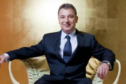 controversatul-om-de-afaceri-frank-timis-a-devenit-partenerul-statului-roman-el-controleaza-de-fapt-firma-din-sua-cu-care-nucearelectrica-s-a-asociat-sa-faca-o-fabrica-de-prelucrare-a-pamanturilor-rare-–-economica.net