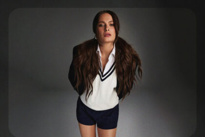 cand-nu-filmeaza-la-pro-tv,-raluka-cocheteaza-cu-rolul-de-mama:-„un-copil-te-face-sa-fii-prezent”