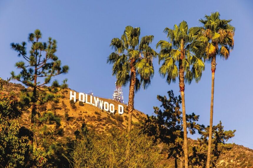 hollywoodul-intra-in-panica-in-timp-ce-paramount-si-netflix-se-lupta-pentru-warner-bros.-este-un-cosmar