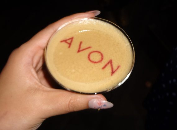 avon-intra-in-magazinele-online-farmacia-tei-si-bebe-tei-cat-mai-vand-avon-si-oriflame-in-romania-–-economica.net