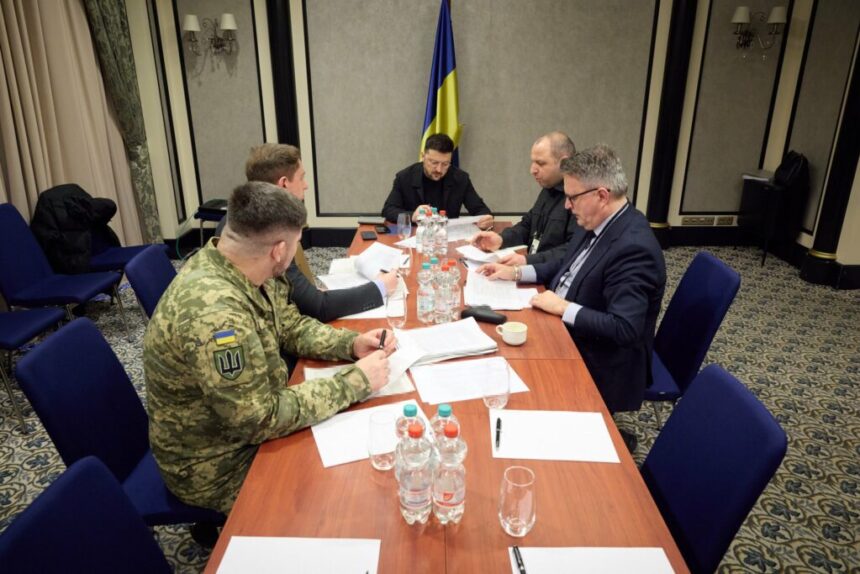 zelenski-ia-in-calcul-renuntarea-la-nato.-securitatea-ucrainei,-negociata-direct-cu-sua-si-europa