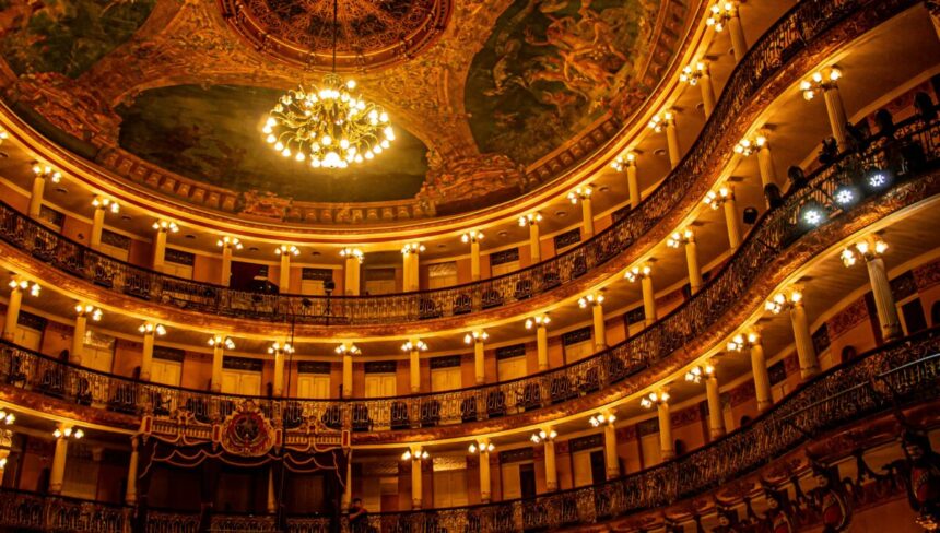 misterul-care-inca-bantuie-opera-romana:-corist-gasit-mort-pe-scari,-adevarul-n-a-iesit-la-lumina-nici-dupa-10-ani