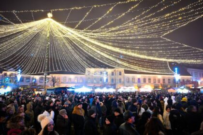 banii,-bucuria,-bunatatea-si-zapada-ce-le-lipseste-romanilor-de-craciun-si-ce-fac-romanii-de-craciun-–-economica.net