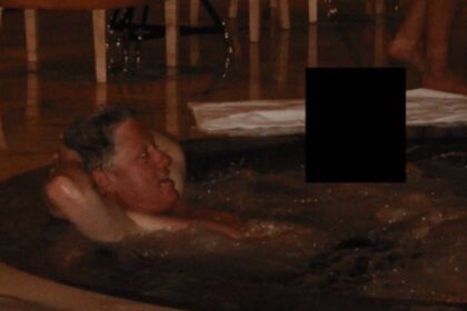 unde-dai-si-unde-crapa:-cum-a-devenit-democratul-bill-clinton,-si-nu-republicanul-donald-trump,-subiectul-principal-al-dezvaluirilor-in-cazul-epstein