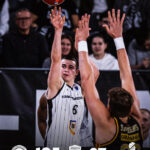 u-bt-cluj-invinge-split-in-aba-league.-miron,-unul-dintre-cei-mai-tineri-jucatori-din-liga-cu-peste-10-puncte-marcate