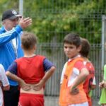 antreneaza-de-zeci-de-ani-la-juniori-si-face-un-tablou-sumbru-pentru-fotbalul-romanesc:-nu-l-mai-copiati-pe-guardiola!-noi-avem-stilul-nostru!