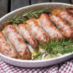 preparatul-traditional-romanesc-de-craciun-cu-origini-romane.-delicatesa-de-sezon-care-a-traversat-mileniile,-nelipsita-la-masa-de-sarbatori