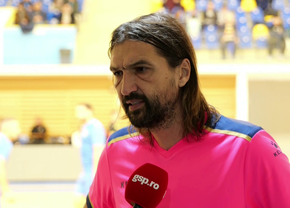 dan-alexa-a-numit-favorita-la-titlu,-apoi-a-incercat-un-exercitiu-de-imaginatie:-daca-louis-munteanu-era-la-rapid-si-poza-in-tricoul-stelei…