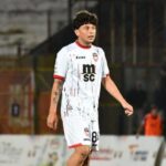 fotbalist-de-doar-18-ani,-injunghiat-in-plina-strada-de-craciun!-a-fost-tinta-unei-razbunari-si-acum-se-zbate-pentru-viata-sa-pe-un-pat-de-spital