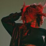 artista-care-scrie-hituri-pentru-industria-din-romania,-adevarul-crud-din-spatele-succesului:-mi-au-luat-stralucirea